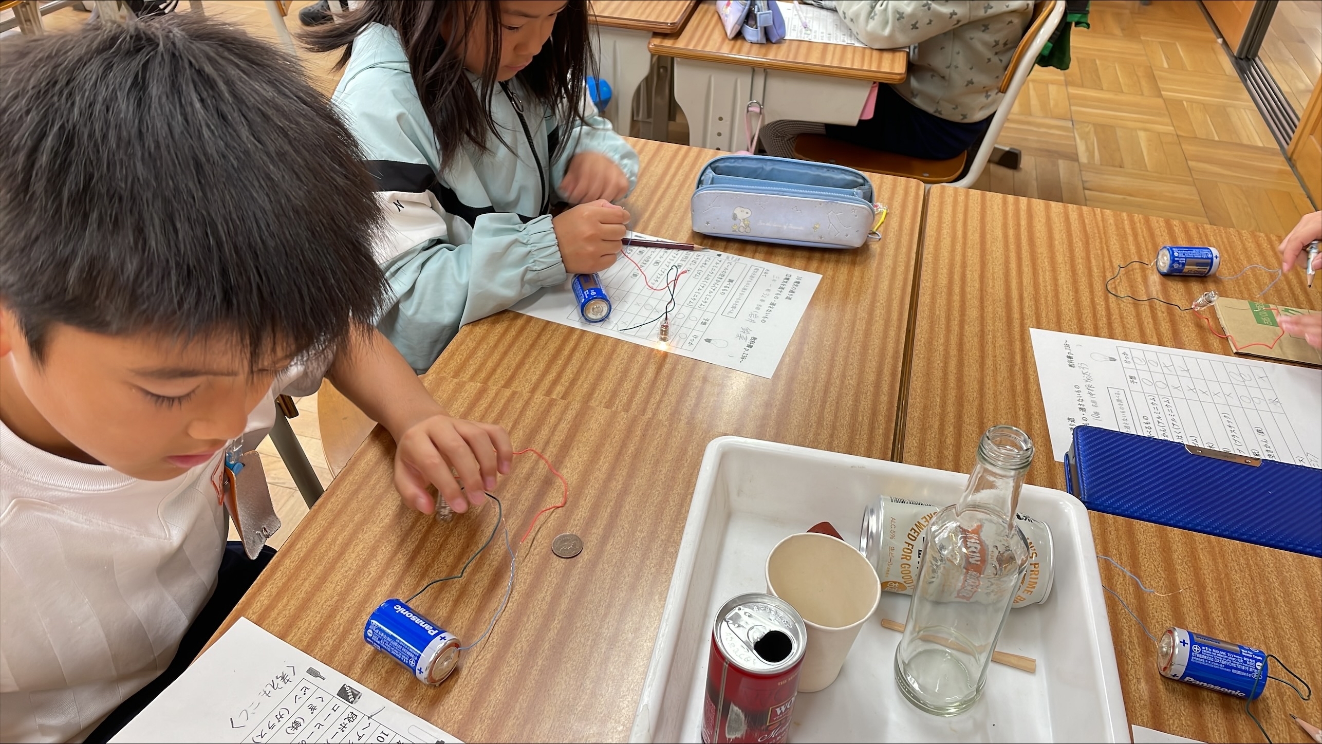 3年生 教育実習生理科の授業 電気を通すもの: 愛知県高浜市立